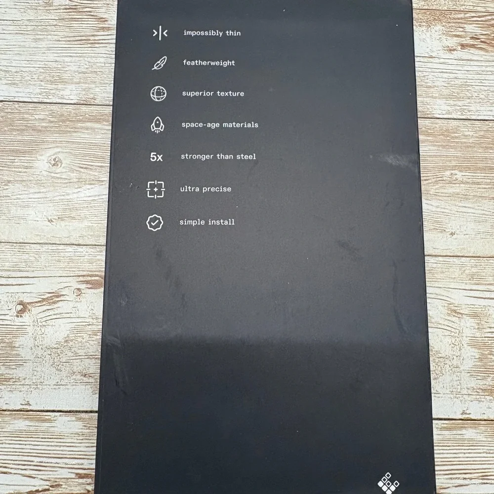 Latercase Galaxy Z Flip 5 Classic Phone Case Impossibly Thin New Open Box‎